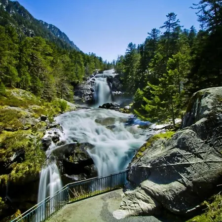 Cosy Au Centre De Cauterets, Balcon, Proche Telecabines, Pour 2 Personnes - Fr-1-401-85 Daire Cauterets